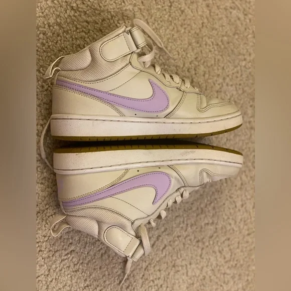 Nike Cream and Lavender High-Tops sz 5.5Y - Picture 3 of 6